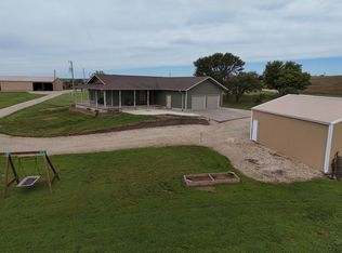 482 N 290th Rd, Miltonvale, KS 67466