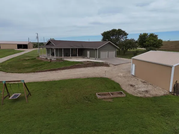 482 N 290th Rd, Miltonvale, KS 67466
