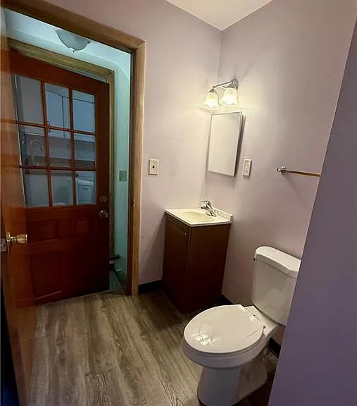 6950 Columbia Rd — Photo 15