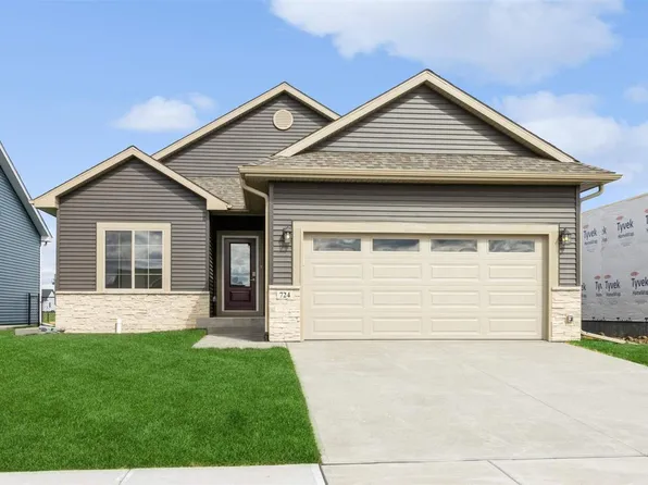 760 Kohl Dr, North Liberty, IA 52317