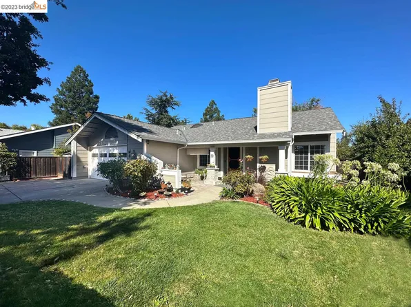 4 Lone Oak Ct, Pleasant Hill, CA 94523