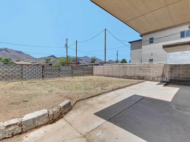 8931 Robert Dr #EL — Photo 18