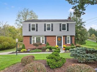 323 Stonebrook Dr, Mcmurray, PA