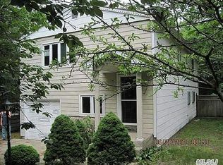 105 Ohls St, Patchogue, NY 11772