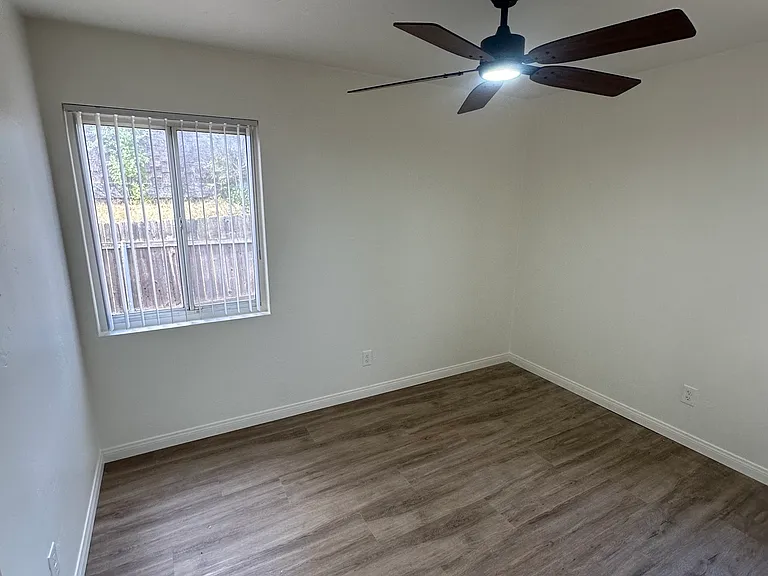 8704 Lind Vern Ct #8704 — Photo 6