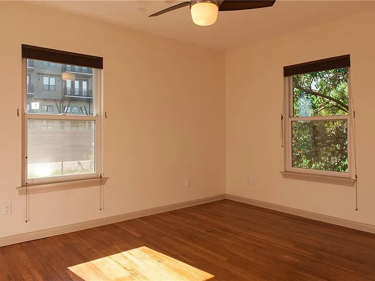 5700 Avenue F — Photo 27