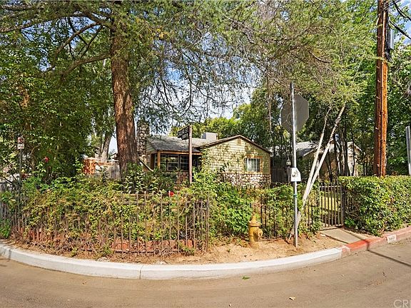 5th image of 5903 Cantaloupe Ave