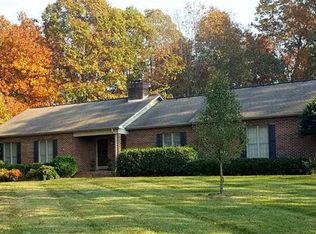 404 Rock Barn Rd NE, Conover, NC 28613