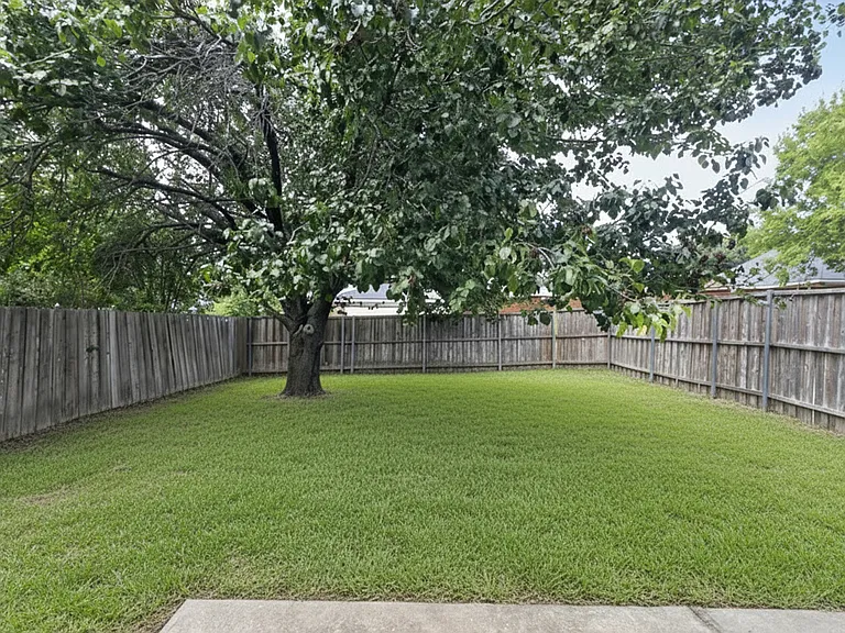 2740 Windswept Ln — Photo 5