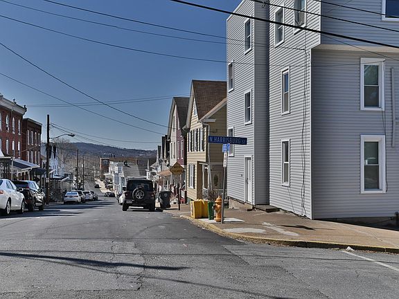2nd image of 363 Locust St #2E