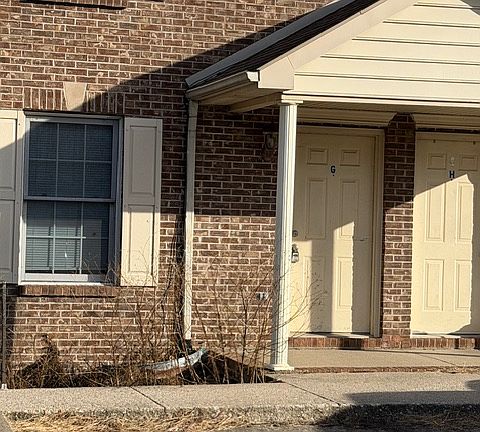 2nd image of 678 Ben Ali Dr APT G