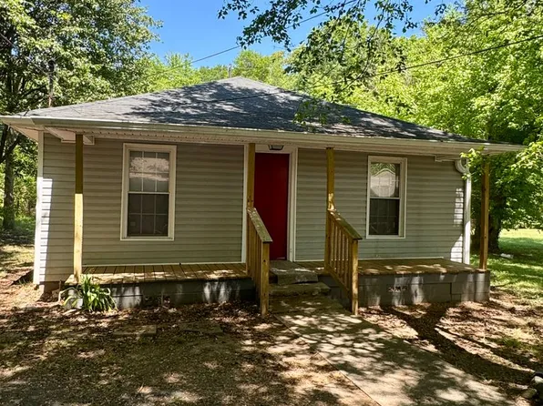 530 Costner St, Mount Holly, NC 28120