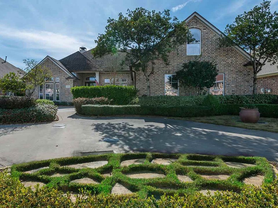 1st image of 7825 Deerchase Dr