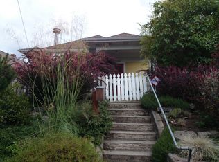 1906 N 49th St, Seattle, WA 98103