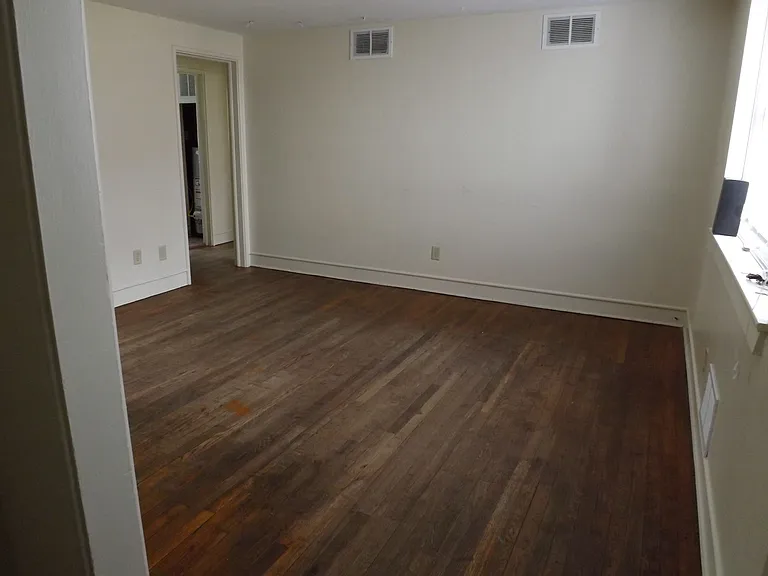 444 Cherry Avenue — Photo 2