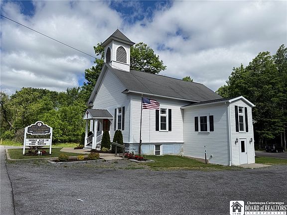 2nd image of 7404 Ellicott Rd