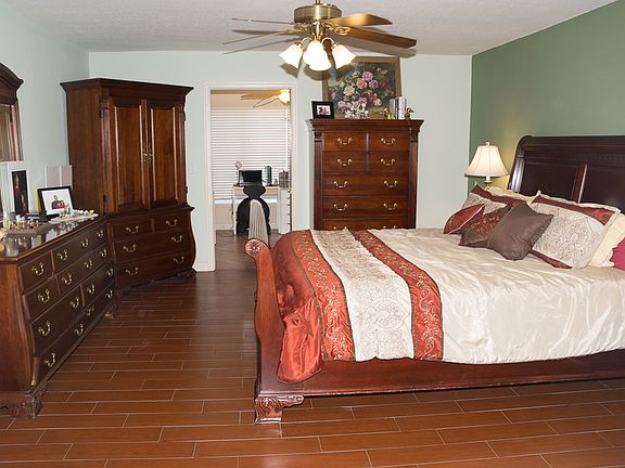 4th image of 8660 Maidstone Ct