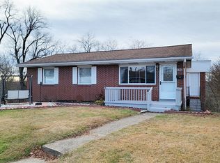 901 Columbus Dr, Aliquippa, PA 15001