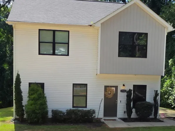 2908 Burgess Dr, Charlotte, NC 28208