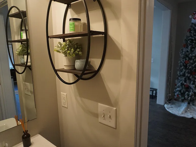 509 E Rosedale Ave — Photo 35
