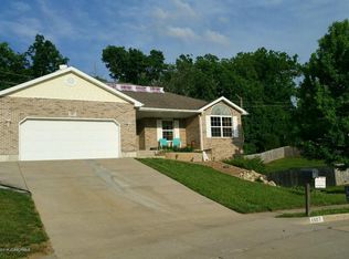 1807 Greenwich Way, Jefferson City, MO 65109