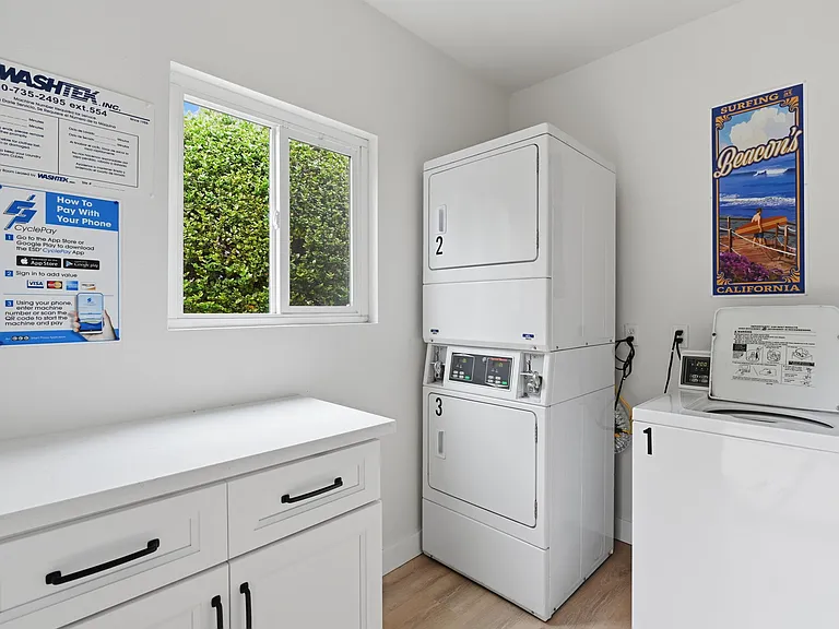 141 E Glaucus St #C — Photo 16