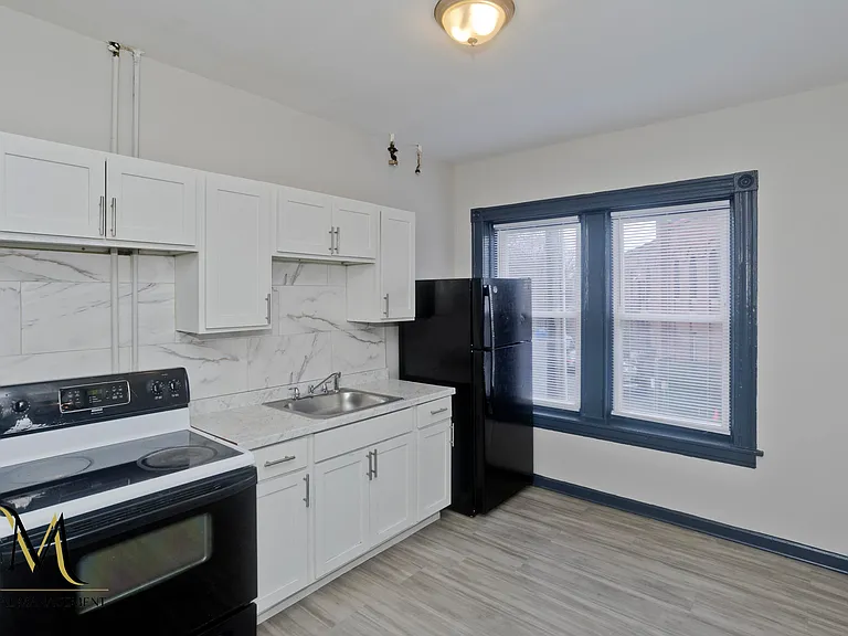 201 Dickinson St #2 — Photo 4
