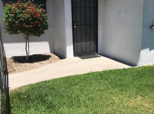 4925 Clara St, Cudahy, CA 90201