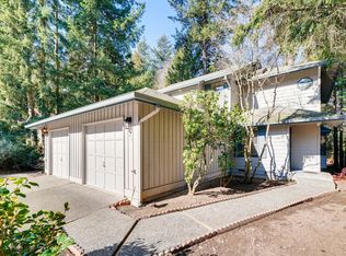 8621 137th Ave NE, Redmond, WA 98052