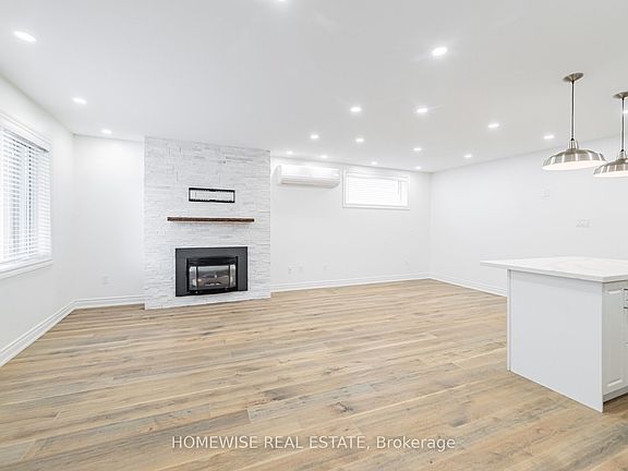 4th image of 86 Fairleigh Cres
