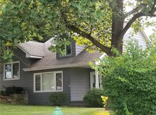 235 S Lake Shore Dr, Decatur, IL 62521