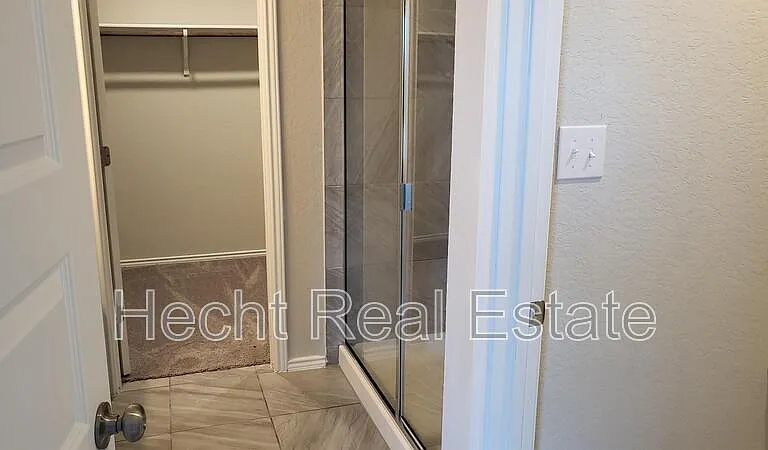 2440 Ayers Dr — Photo 29