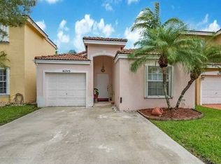 16249 SW 99th Ter, Miami, FL 33196