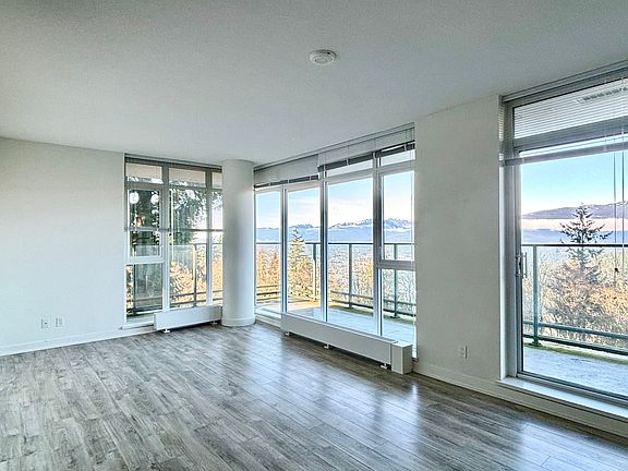 4th image of 8940 University Cres #400