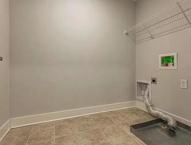 3 bed, 2.5 bath, 1627 sqft, $2,699 — Photo 4
