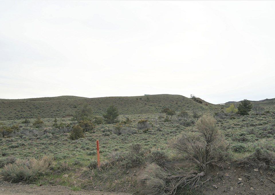 2nd image of 76 Green Creek Rd