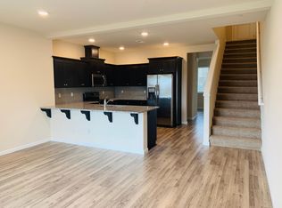 15650 NW Snowbush Ln, Portland, OR 97229