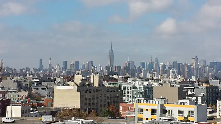 Rented by LHR Group | media 14