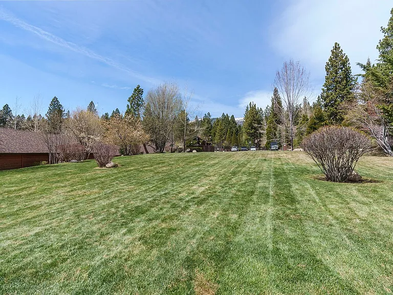 933 Northwood Blvd #8 — Photo 35