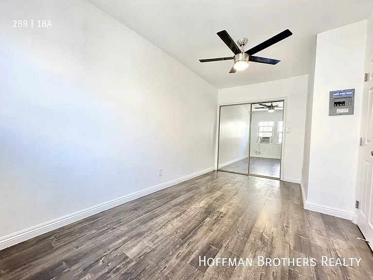 3017 London St #3/4 — Photo 6