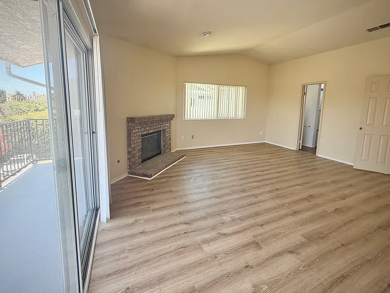 5152 Dunbar Dr #D — Photo 16