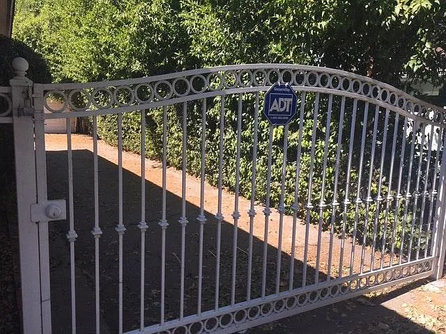 5249 Topanga Canyon Blvd — Photo 22