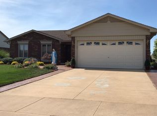 2675 Marlbank Dr, Sterling Heights, MI 48310