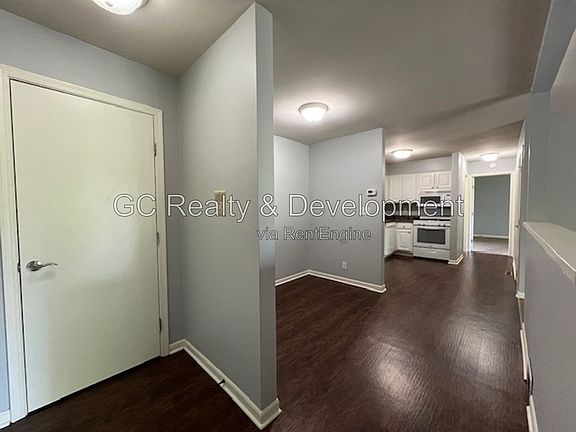 2nd image of 12 Simpson St APT D