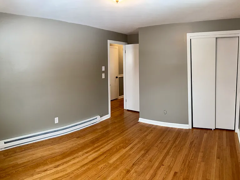 54 Muir Ave — Photo 8