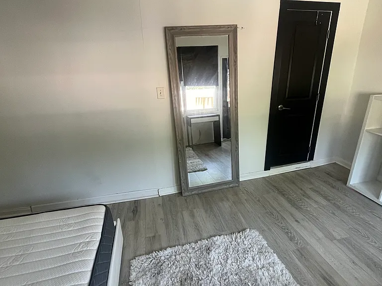 2316 N Capitol St NW — Photo 12