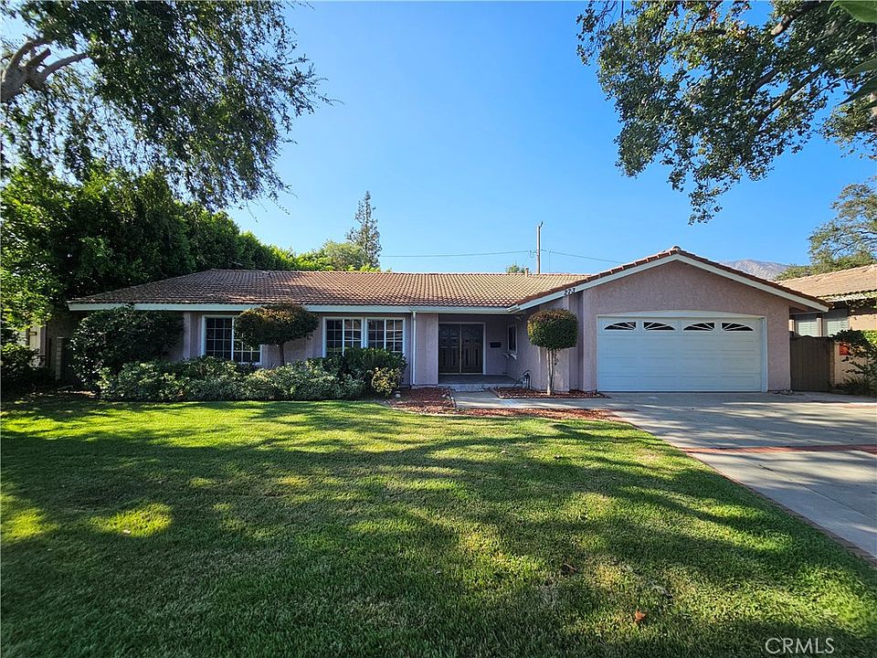 1st image of 273 Oakhurst Ln