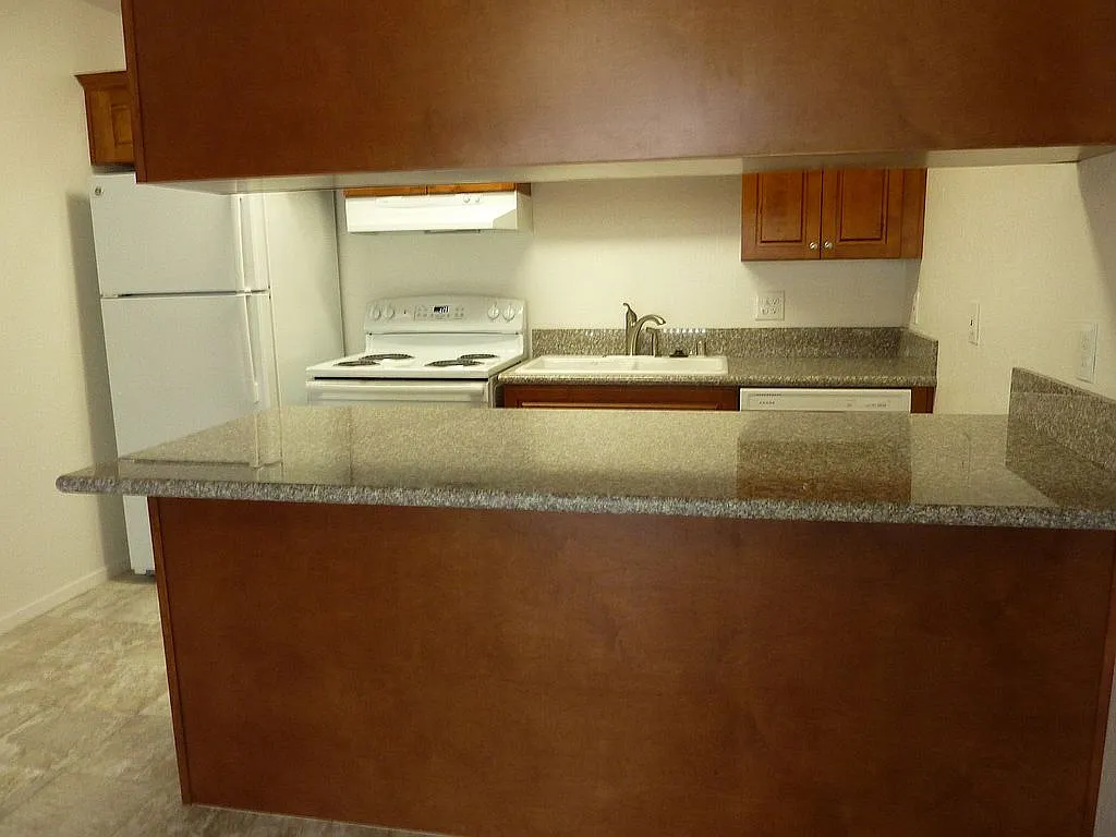 1427 Lincoln Blvd photo 1