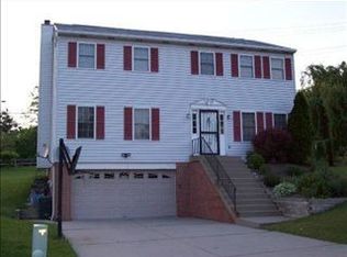 306 Noring Ct, Pittsburgh, PA 15237