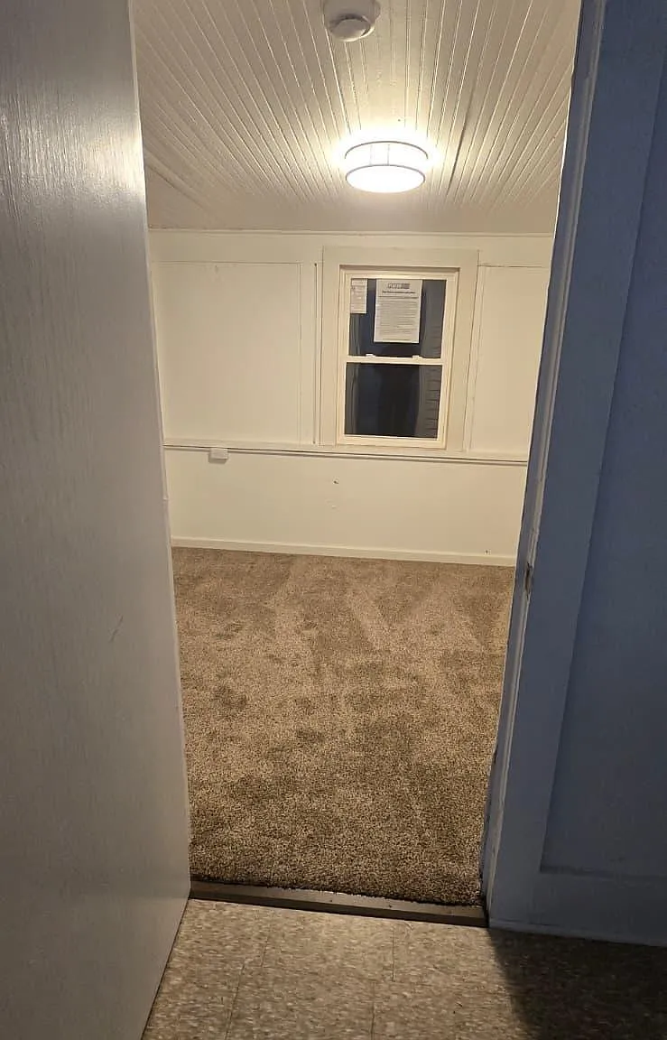 2 bed, 900 sqft, $900 — Photo 4